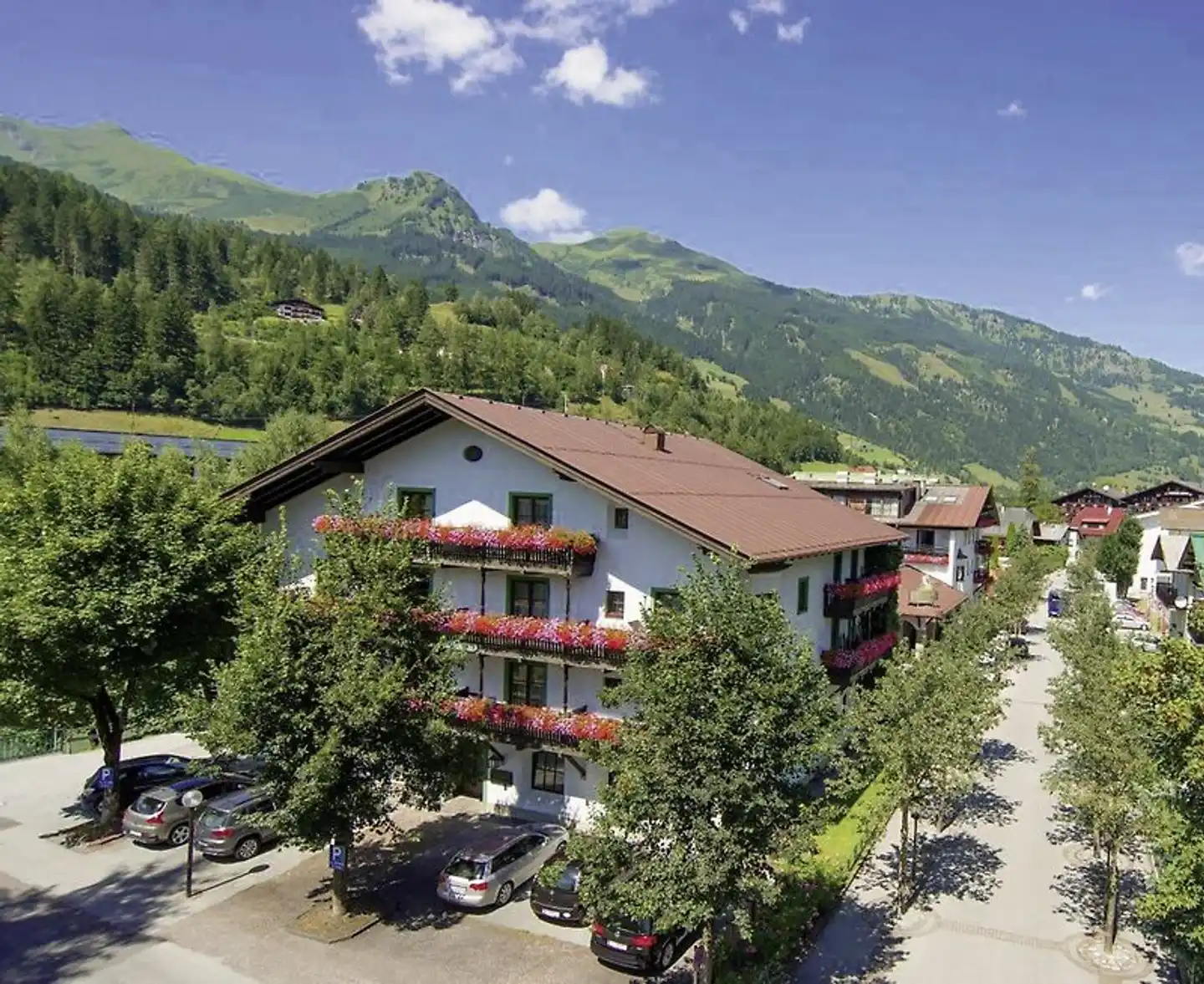 Johannesbad Hotel St. Georg Aussenansicht