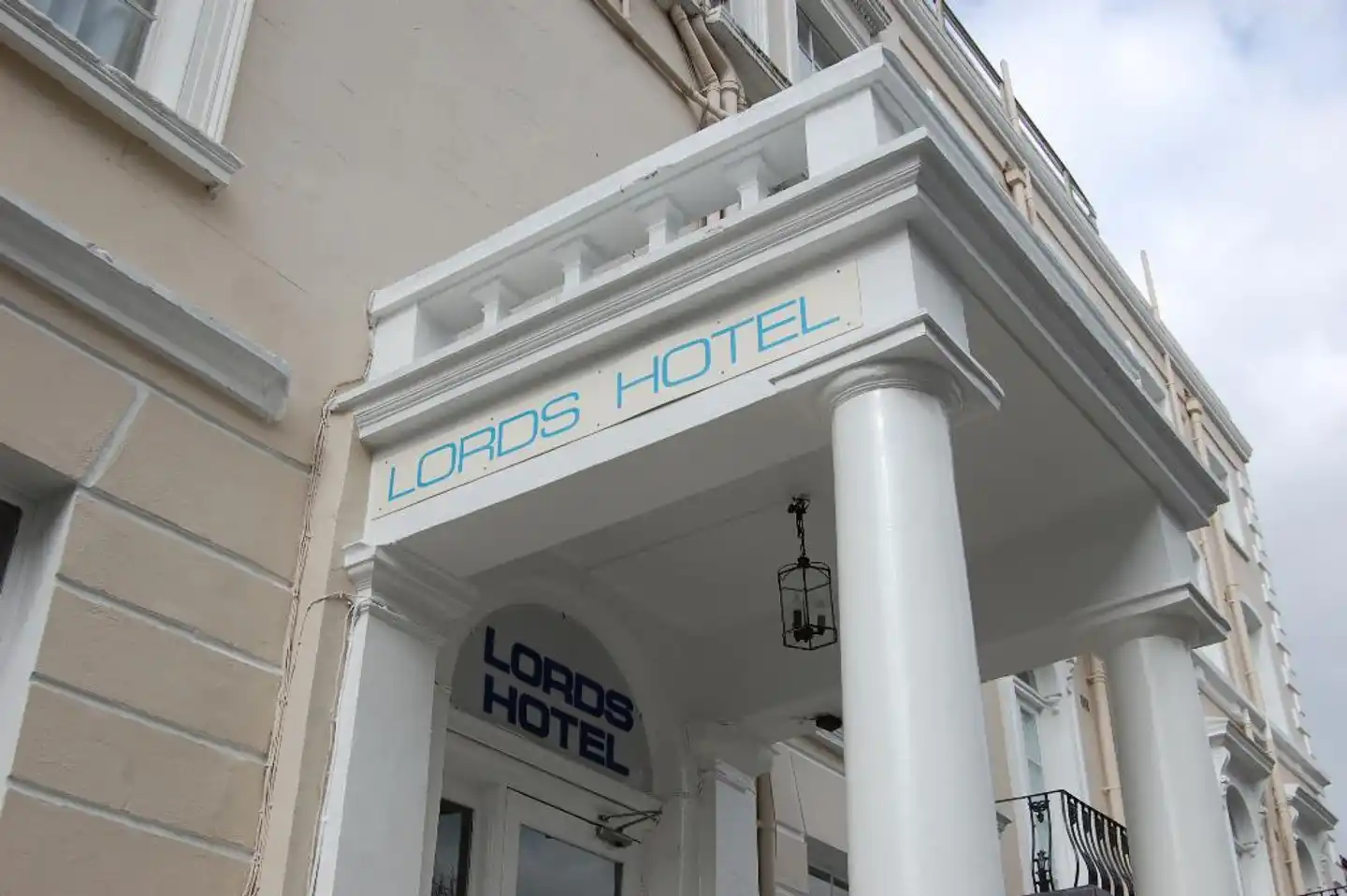 Lords Hotel London Aussenansicht