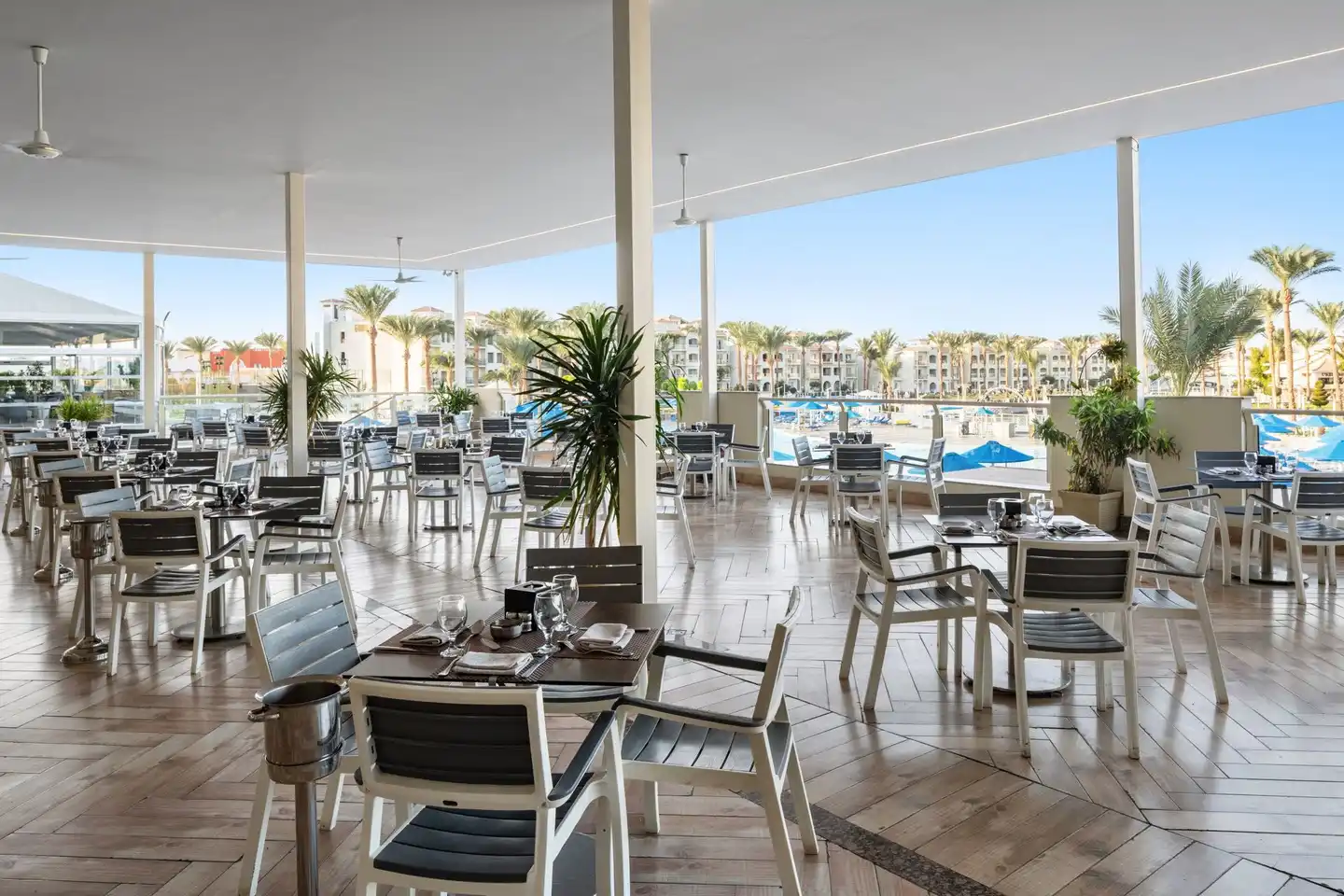 Pickalbatros Dana Beach Resort Terrasse