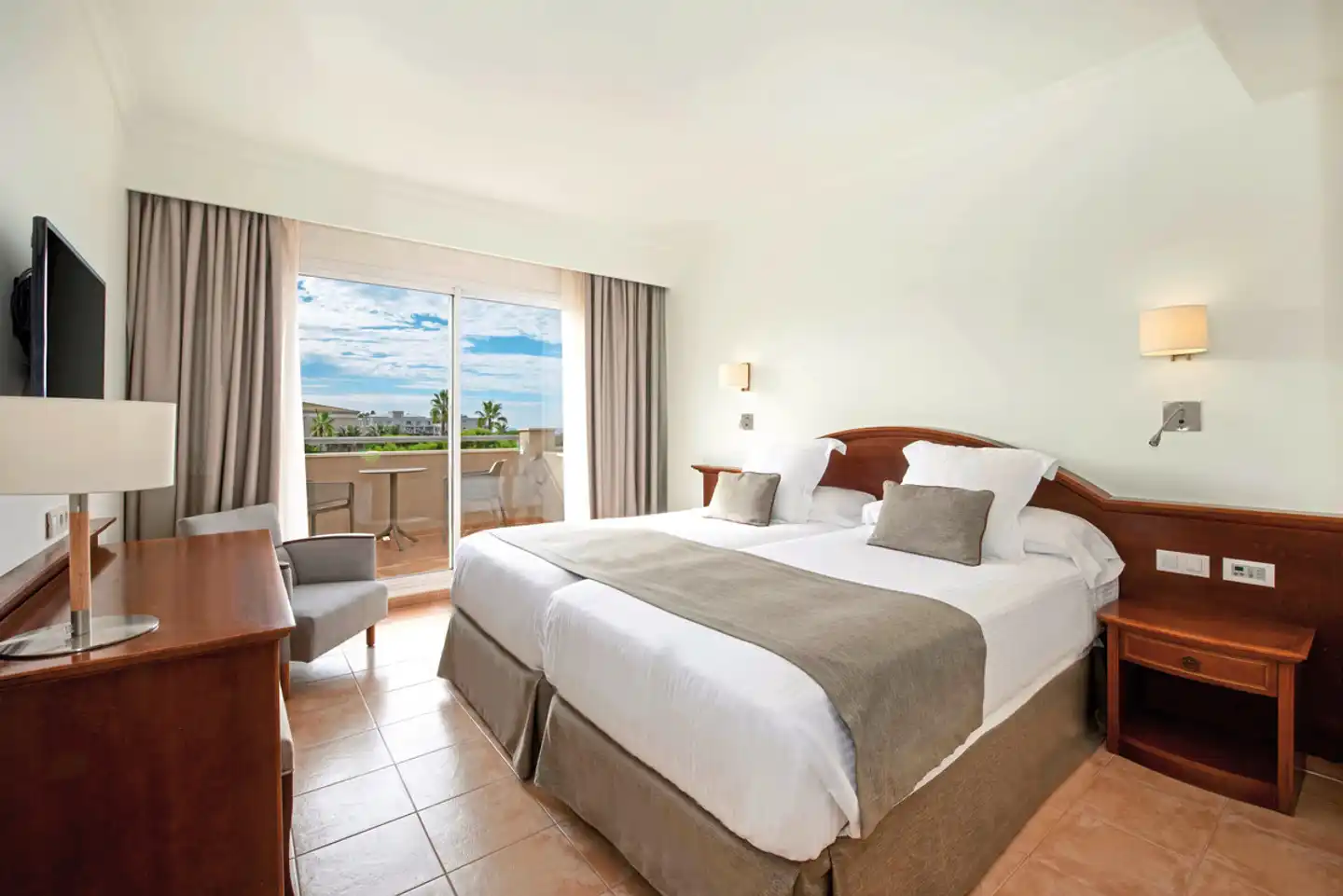 Valentín Sancti Petri ACCOMMODATION