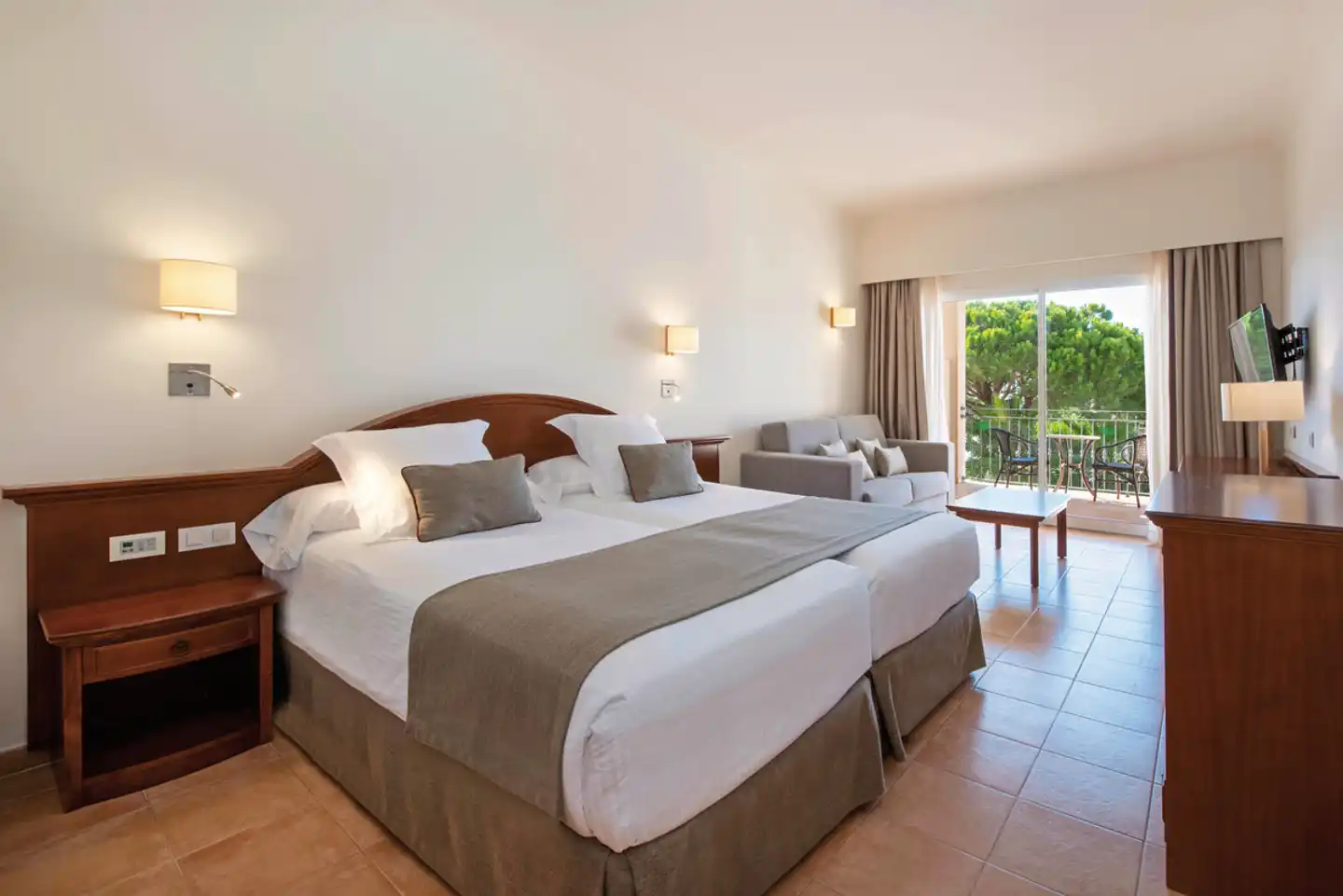Valentín Sancti Petri ACCOMMODATION