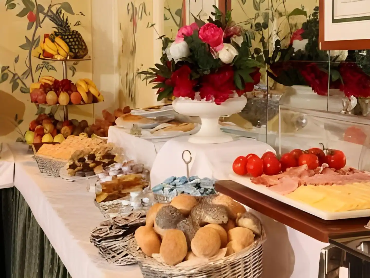 Donna Laura Palace Restaurant