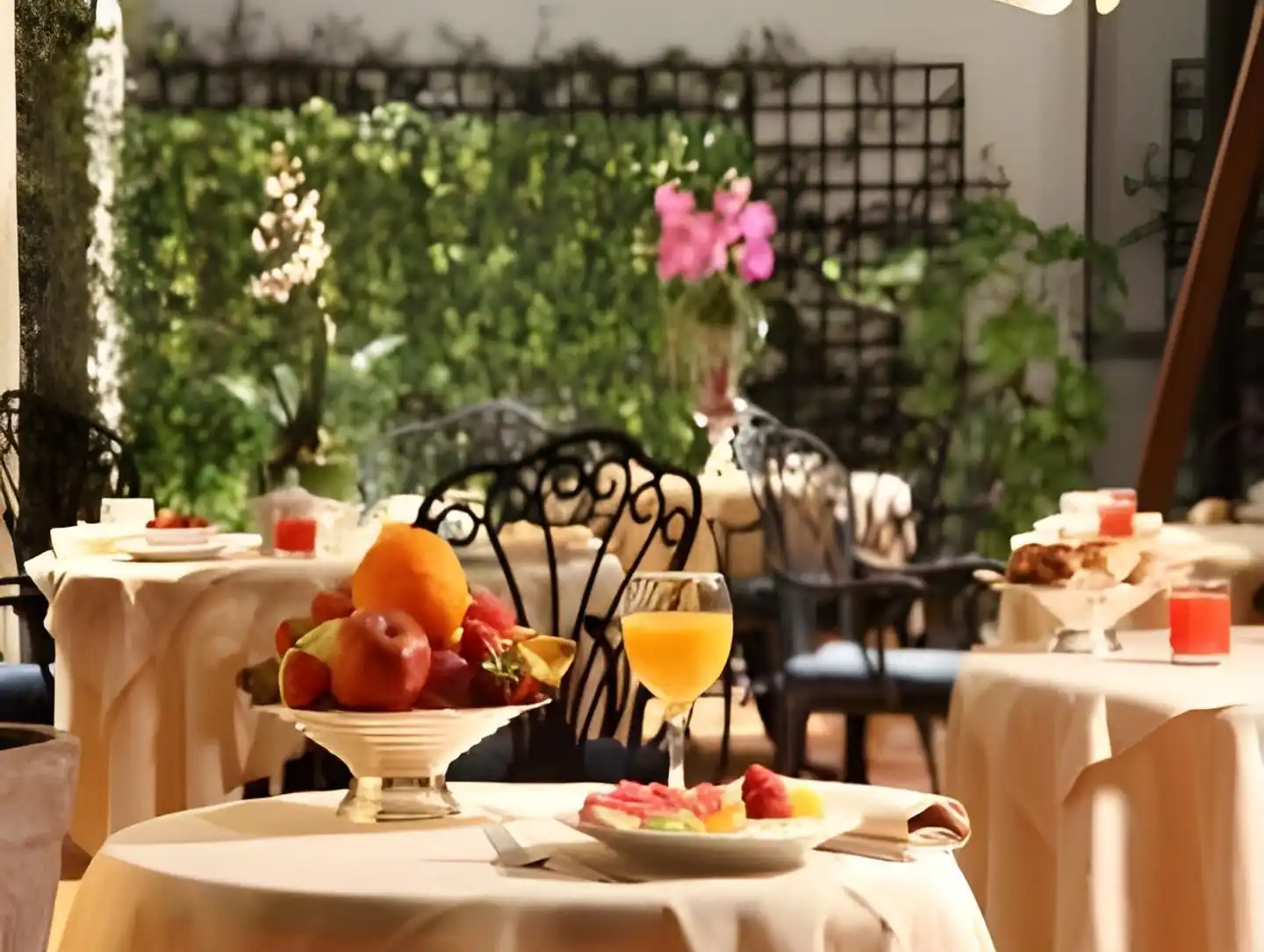 Donna Laura Palace Restaurant