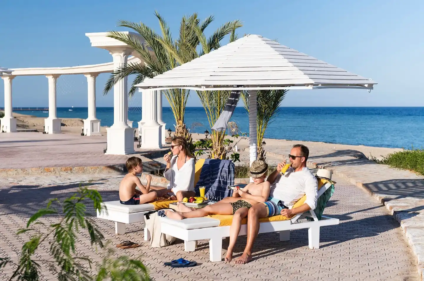Three Corners Equinox Beach Resort Terrasse