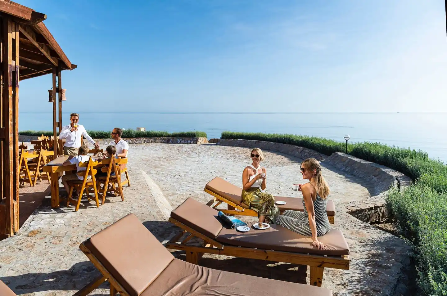 Three Corners Equinox Beach Resort Terrasse
