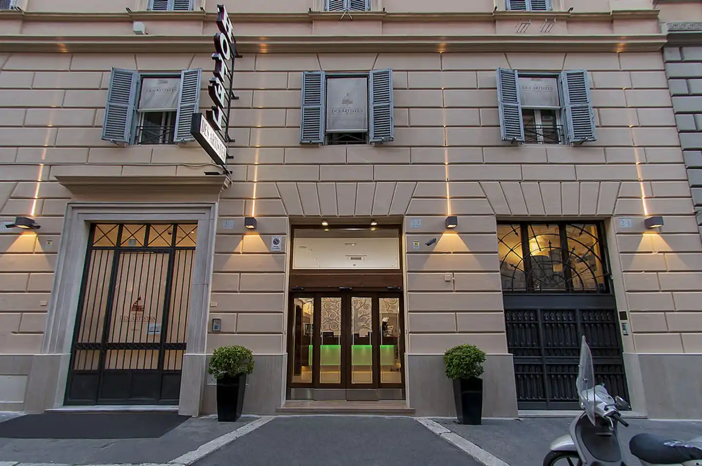 Hotel Des Artistes Aussenansicht
