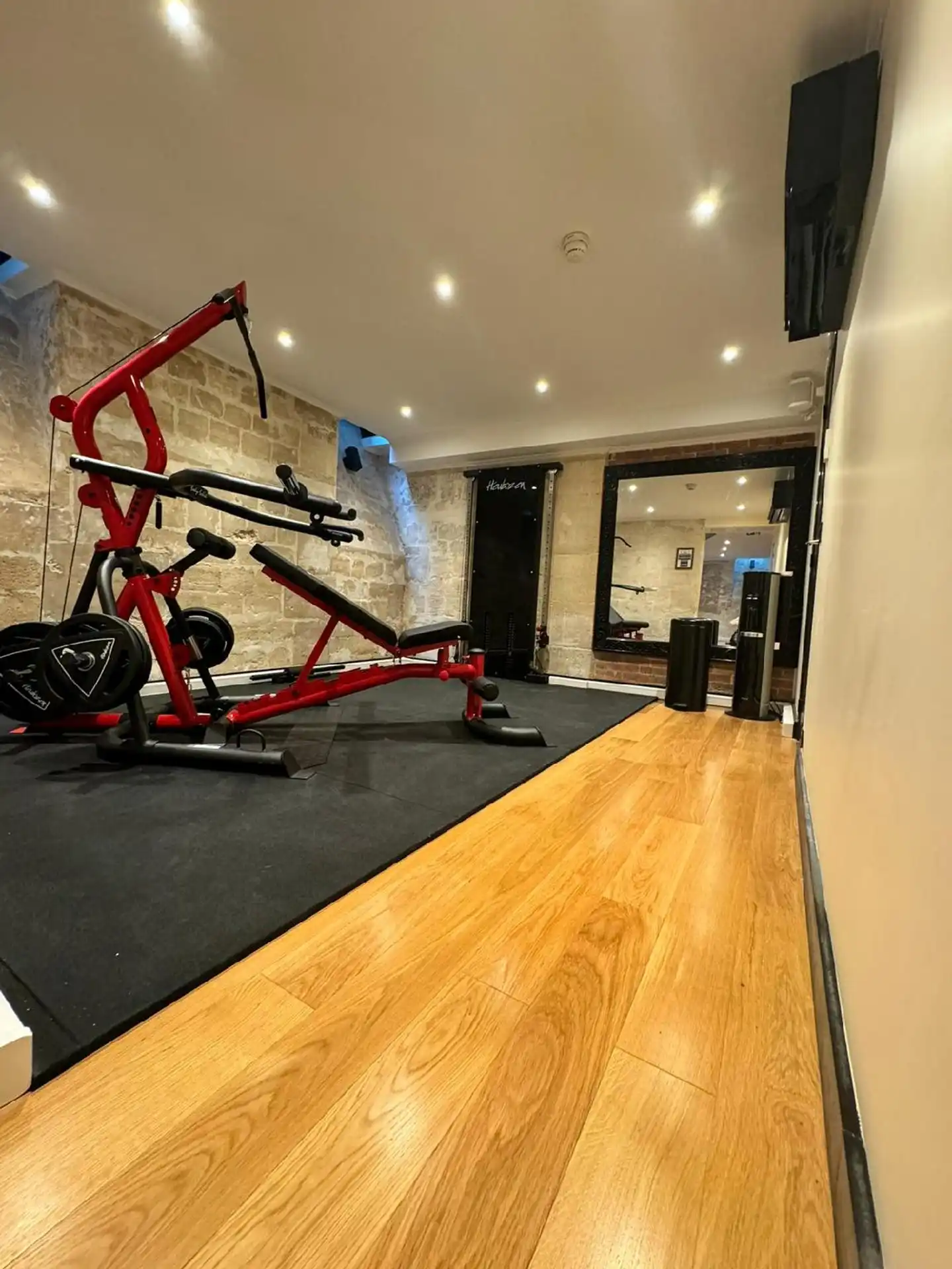Peyris Opera Sport und Entertainment