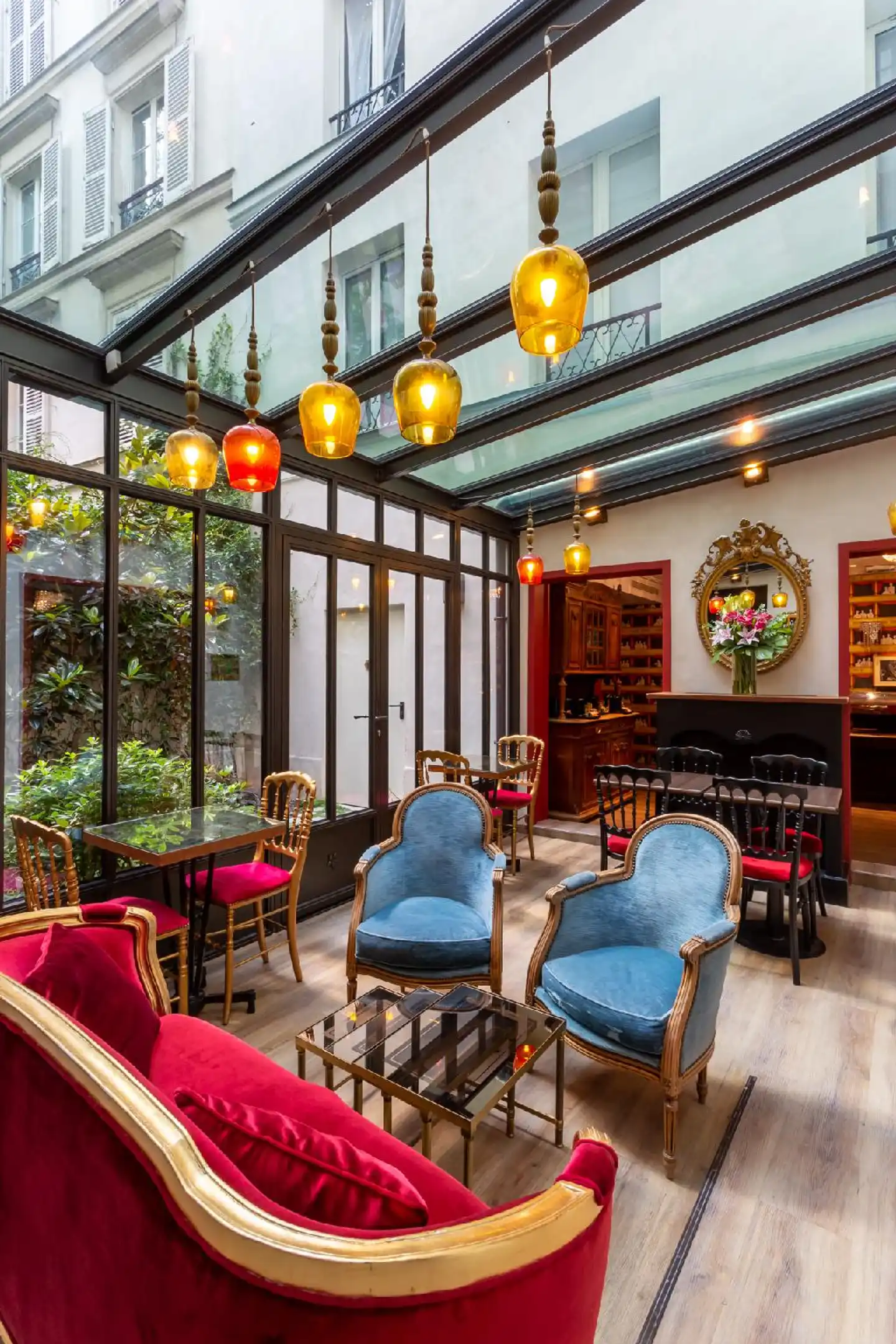 Hotel Sacha Lobby