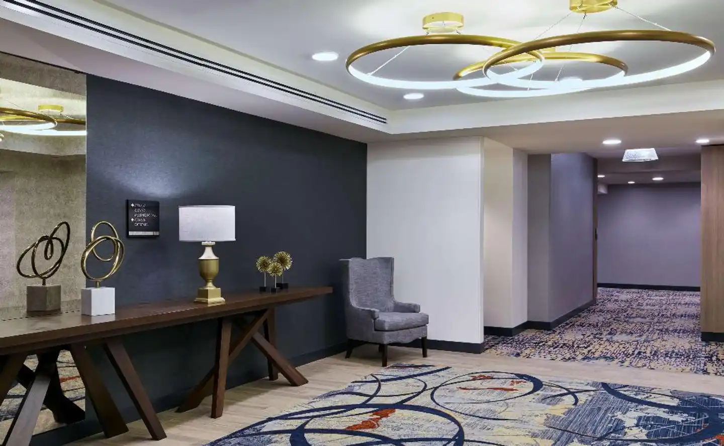 The Inn at Penn, a Hilton Hotel Lobby