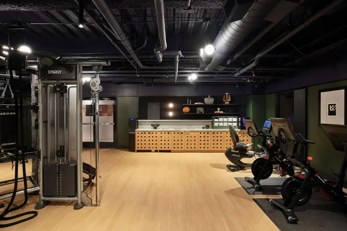 The Jay Autograph Collection Lobby