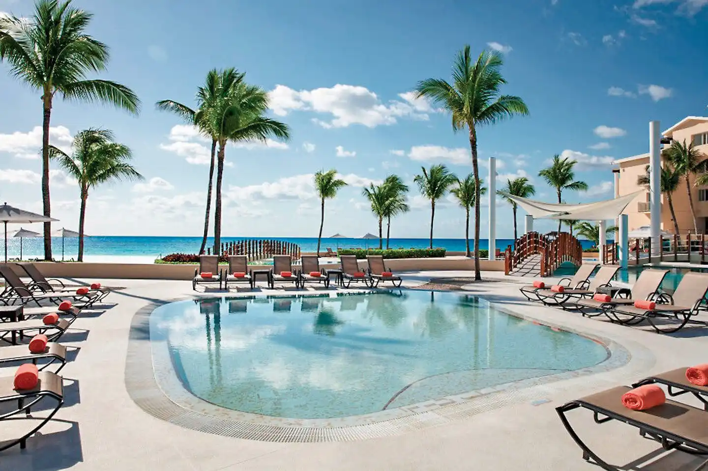 Dreams Jade Resort & Spa Pool