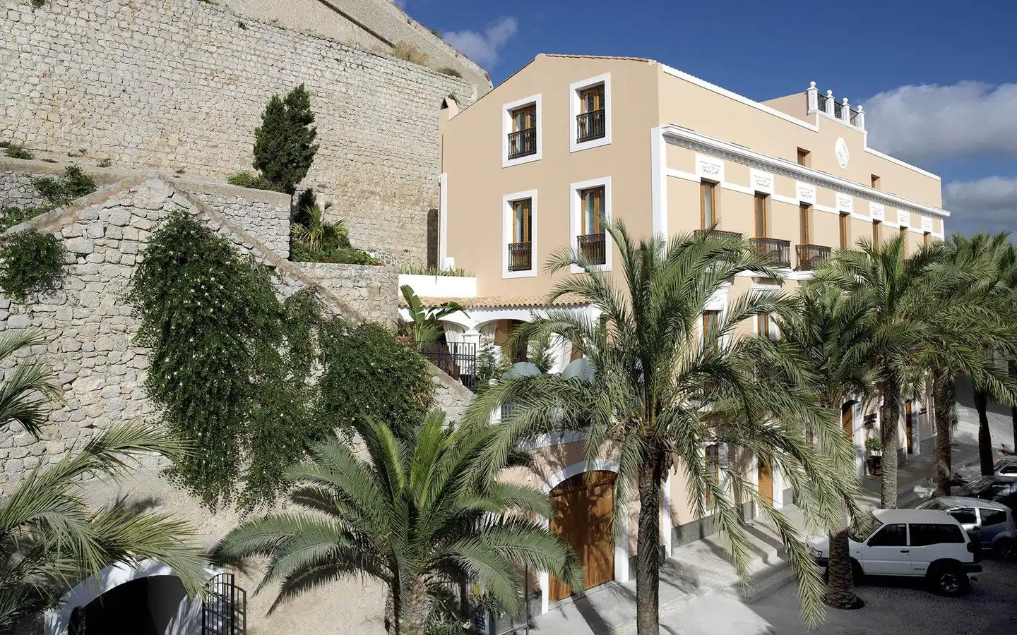 Mirador de Dalt Vila Aussenansicht