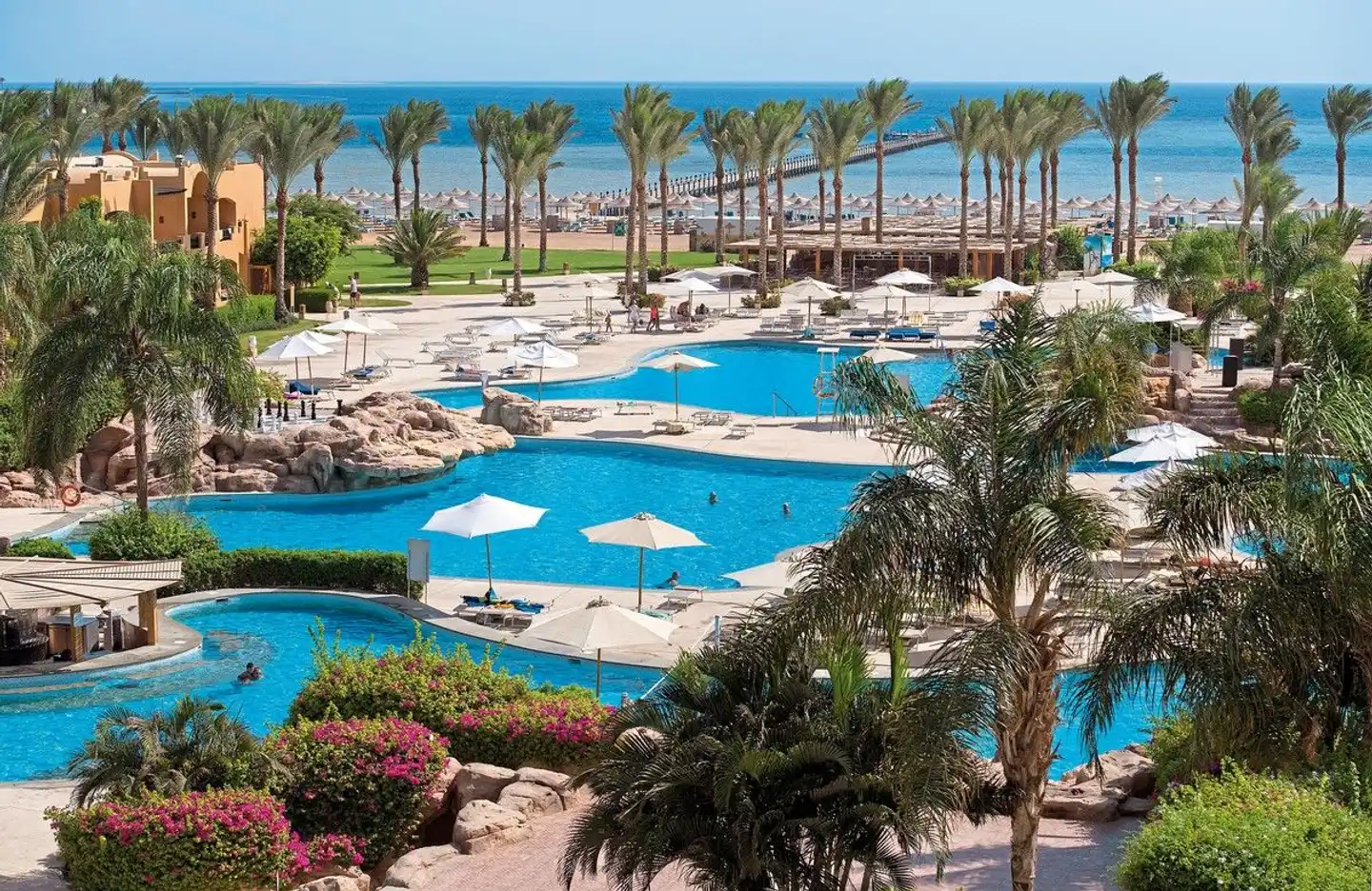 Stella Beach Resort & Spa Pool