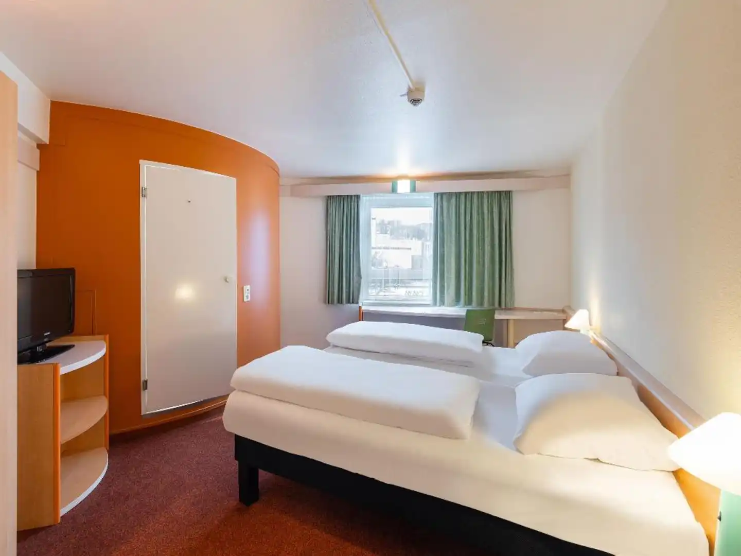 B&B HOTEL Wuppertal-City Wohnbeispiel