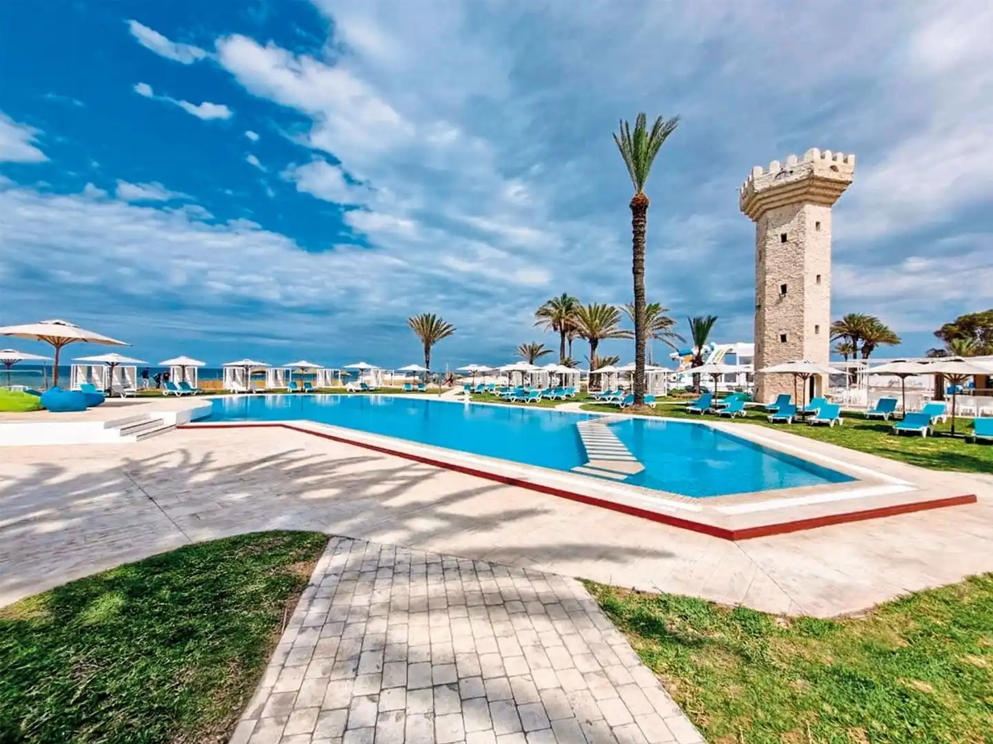 Monarque Club Rivage Pool