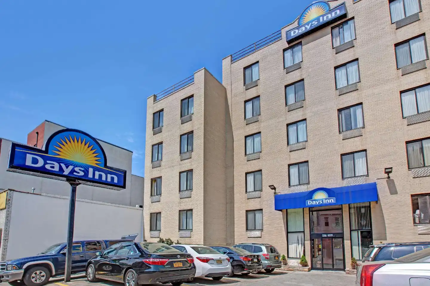 Days Inn by Wyndham Brooklyn Aussenansicht