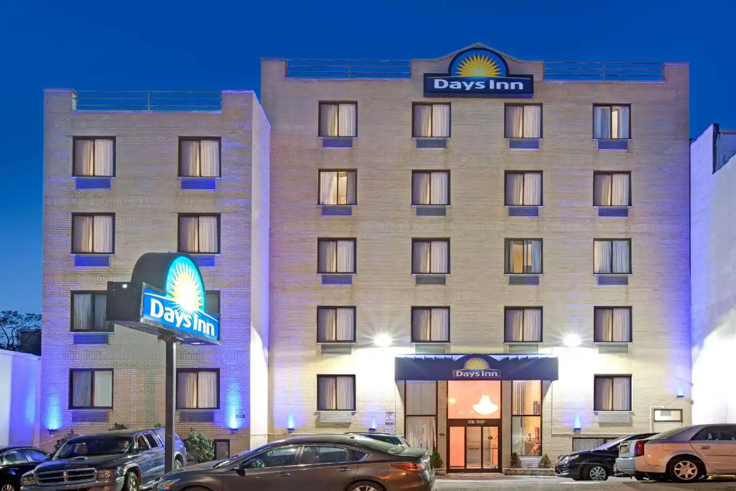Days Inn by Wyndham Brooklyn Aussenansicht