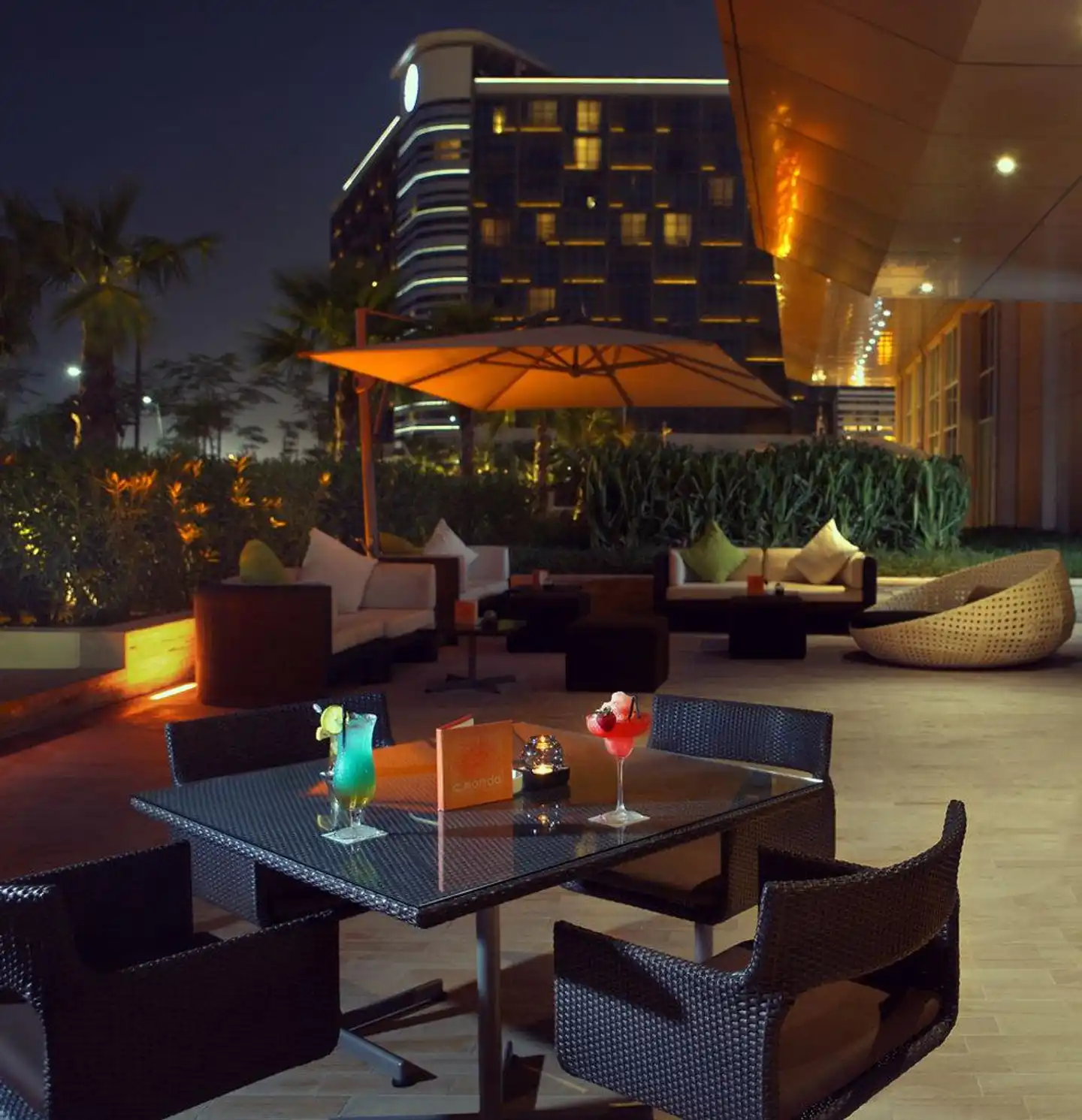 Centro Yas Island Terrasse