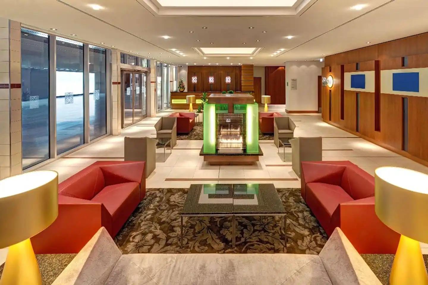 Hilton Garden Inn Frankfurt Airport Lobby