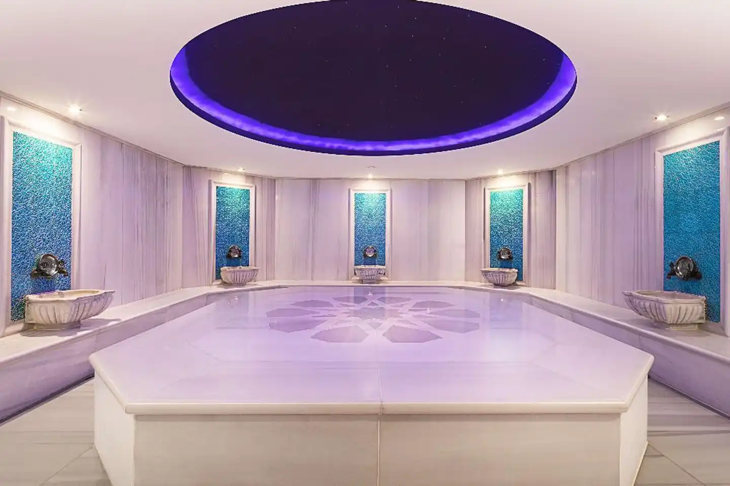 DoubleTree by Hilton Hotel Istanbul - Old Town Wellness