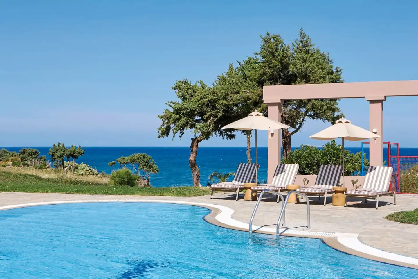 Ammos Luxury Resort Pool