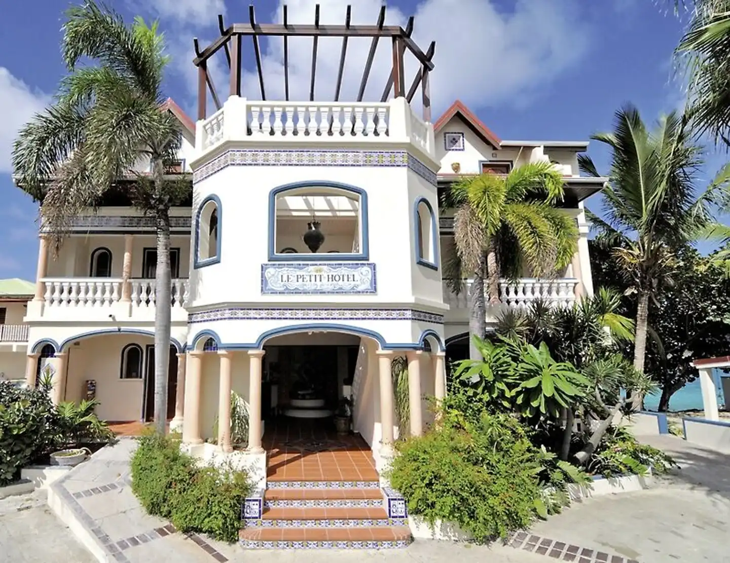 Le Petit Hotel Aussenansicht