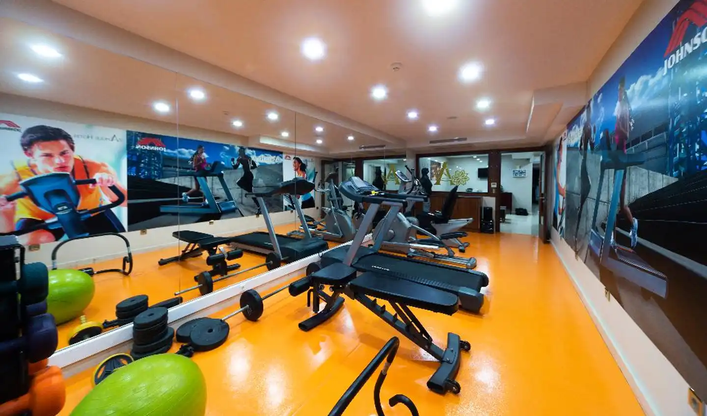 Aprilis Hotel Sport und Entertainment