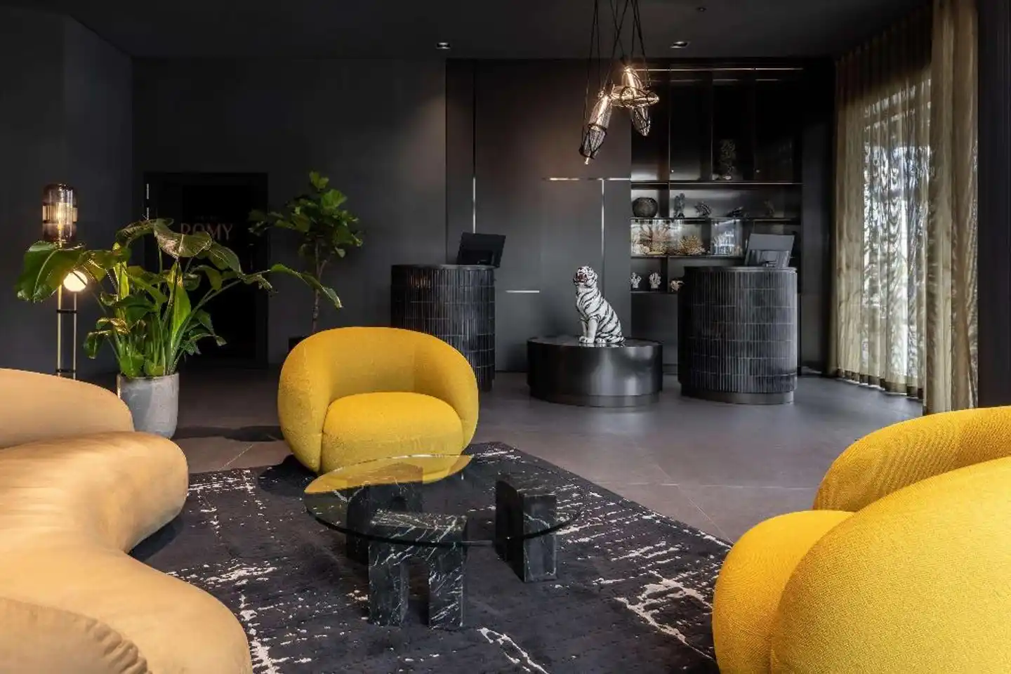 Hotel ROMY by AMANO Lobby