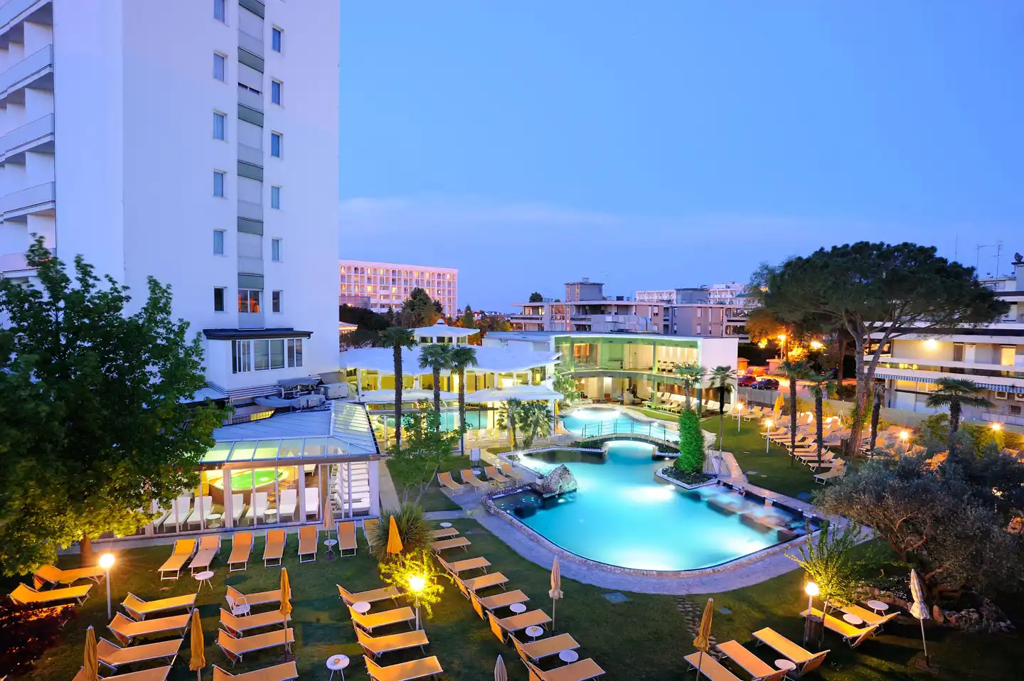 Panoramic Hotel Plaza Aussenansicht