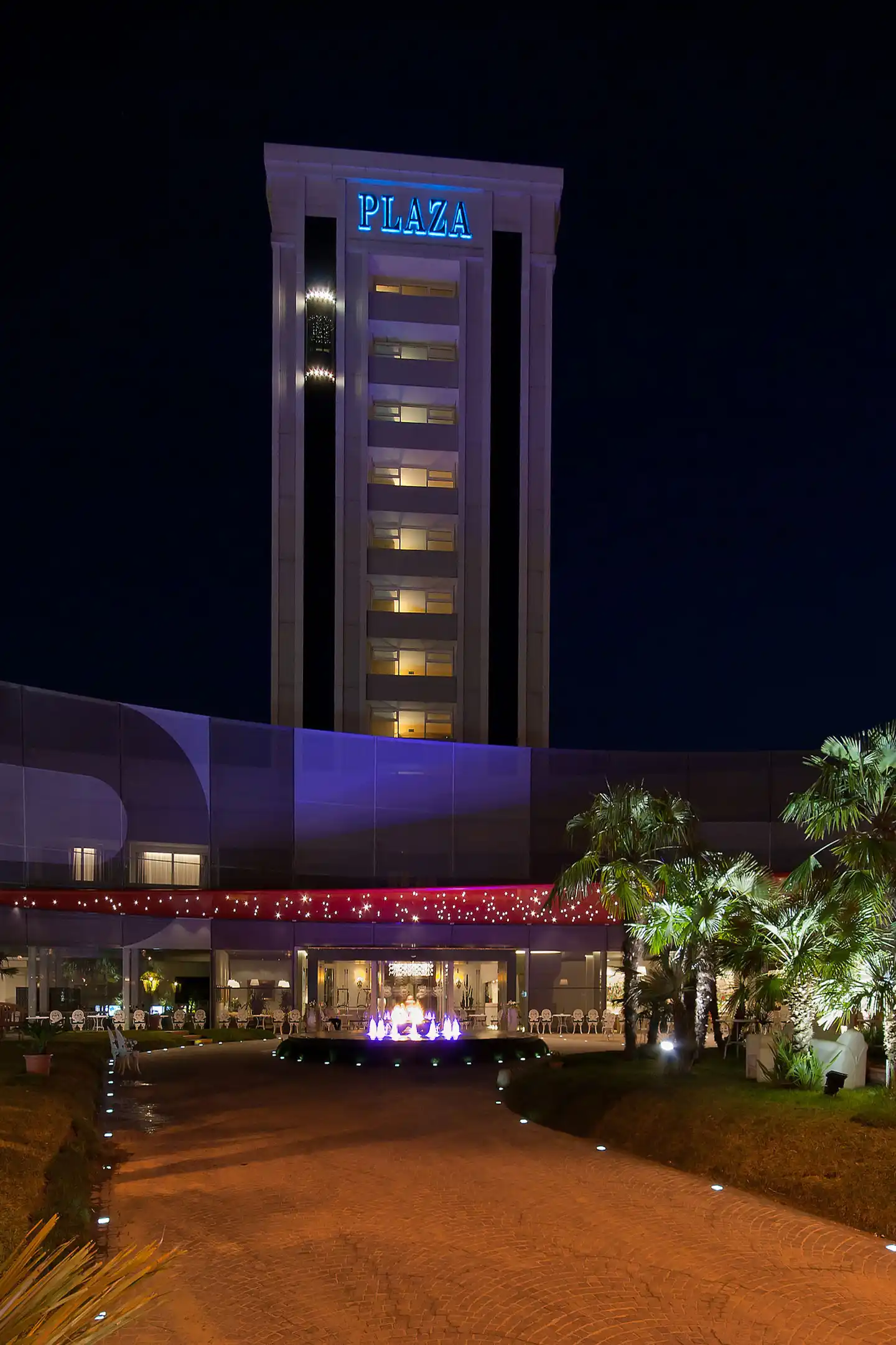 Panoramic Hotel Plaza Aussenansicht
