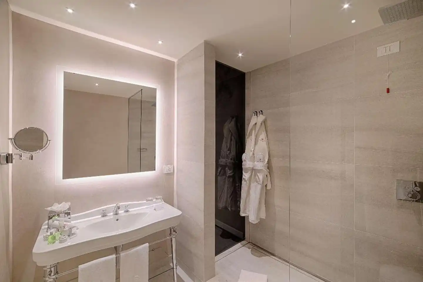 NH Collection Palazzo Verona Badezimmer