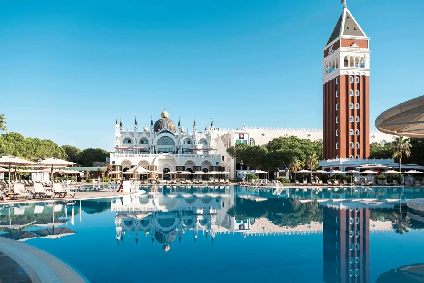 Ducale Lara Pool