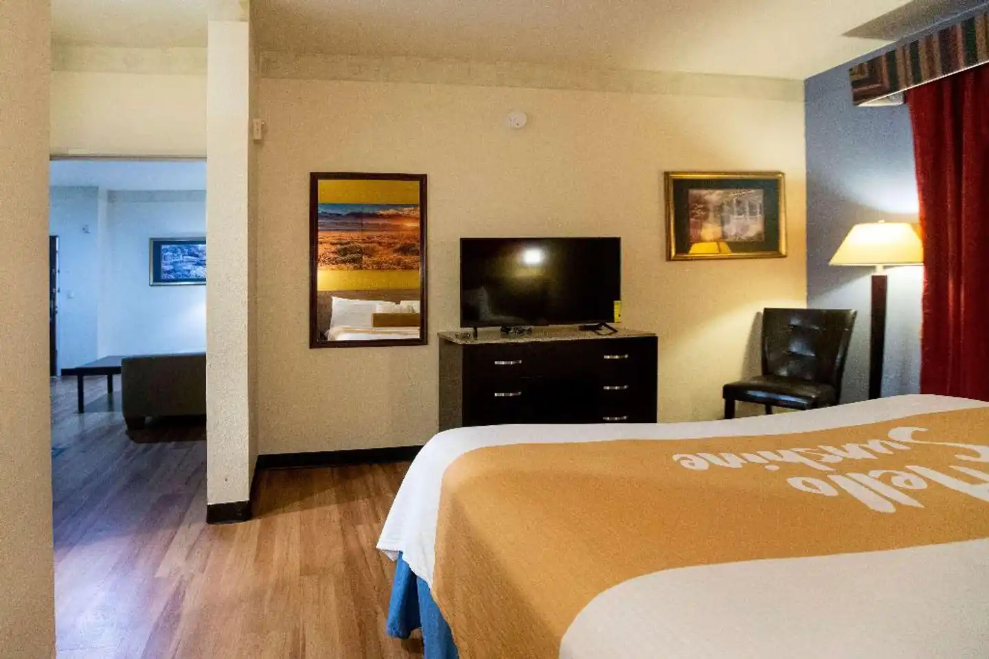 Days Inn & Suites by Wyndham Houston North/Aldine Wohnbeispiel