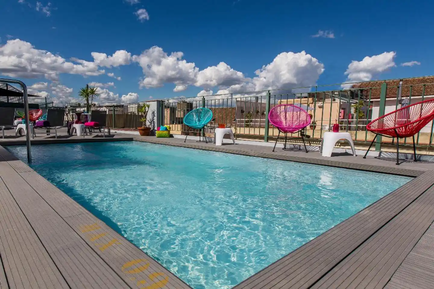 Leonardo Hotel Barcelona Las Ramblas Pool