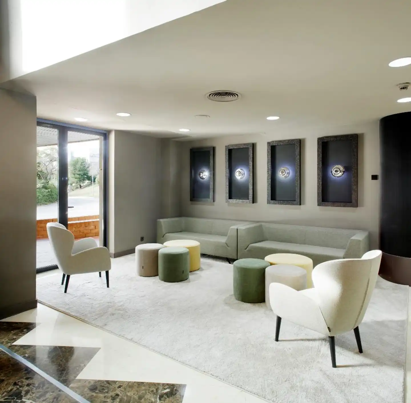 Alimara Lobby