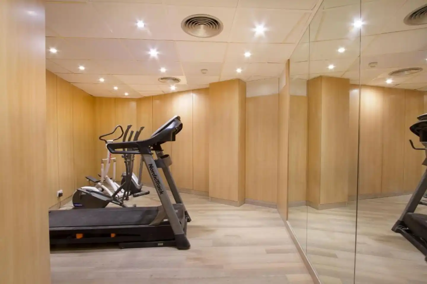 Hotel Garbí Mil·lenni Sport und Entertainment