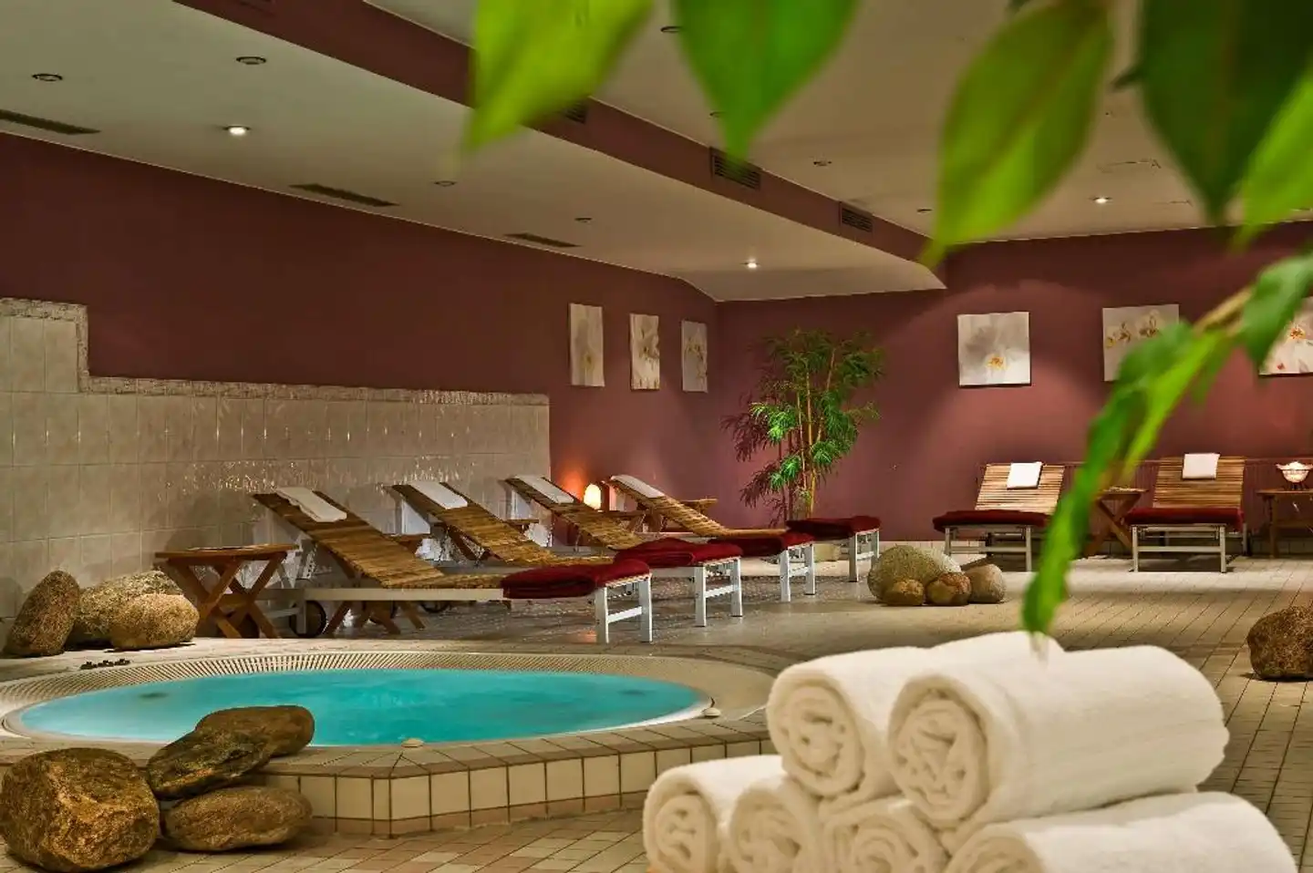 Wyndham Hannover Atrium Hallenbad