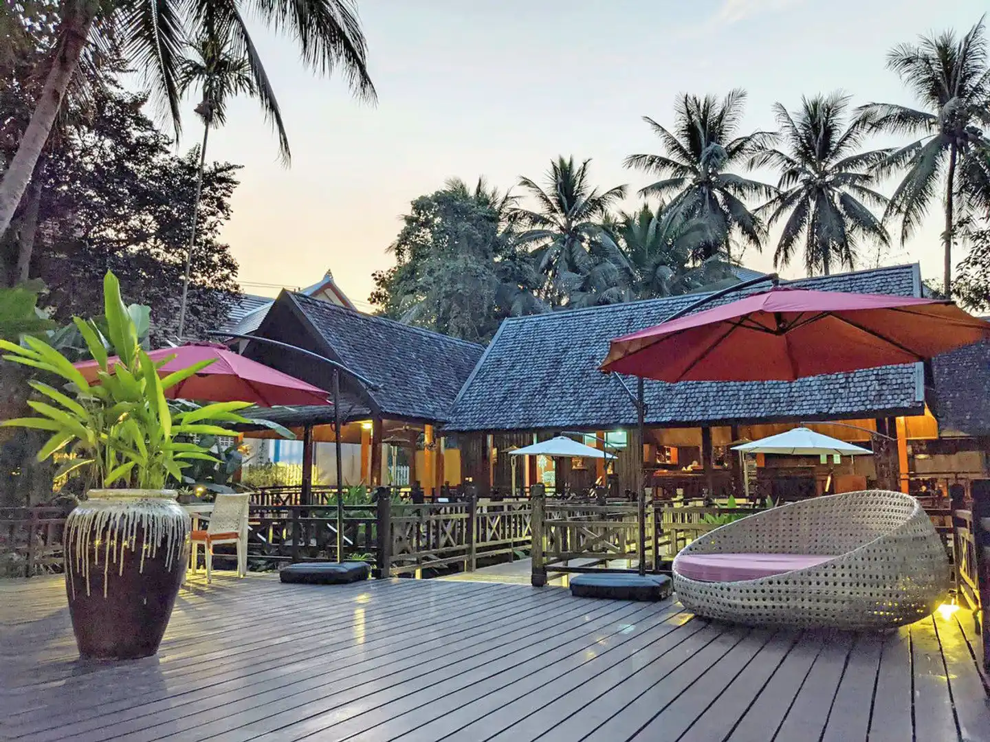 Le Parasol Blanc Luang Prabang Terrasse