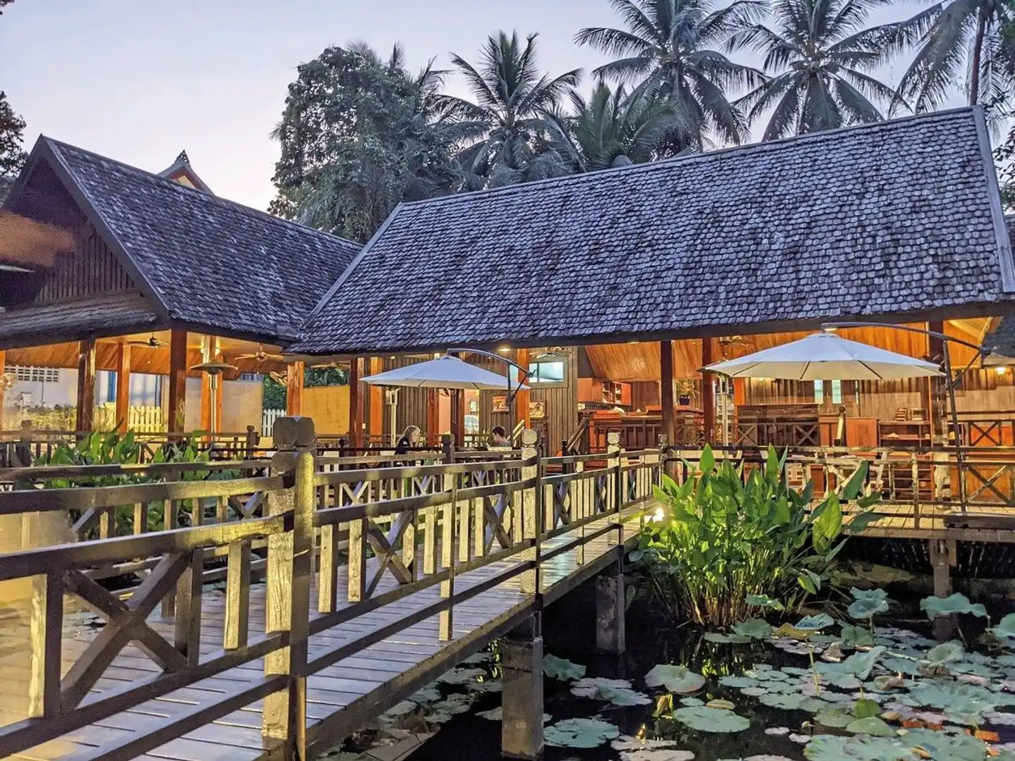 Le Parasol Blanc Luang Prabang Terrasse