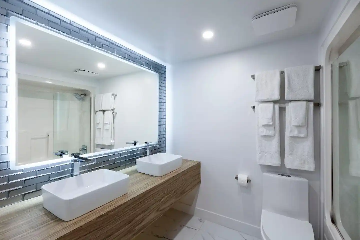 Strata Hotel Badezimmer