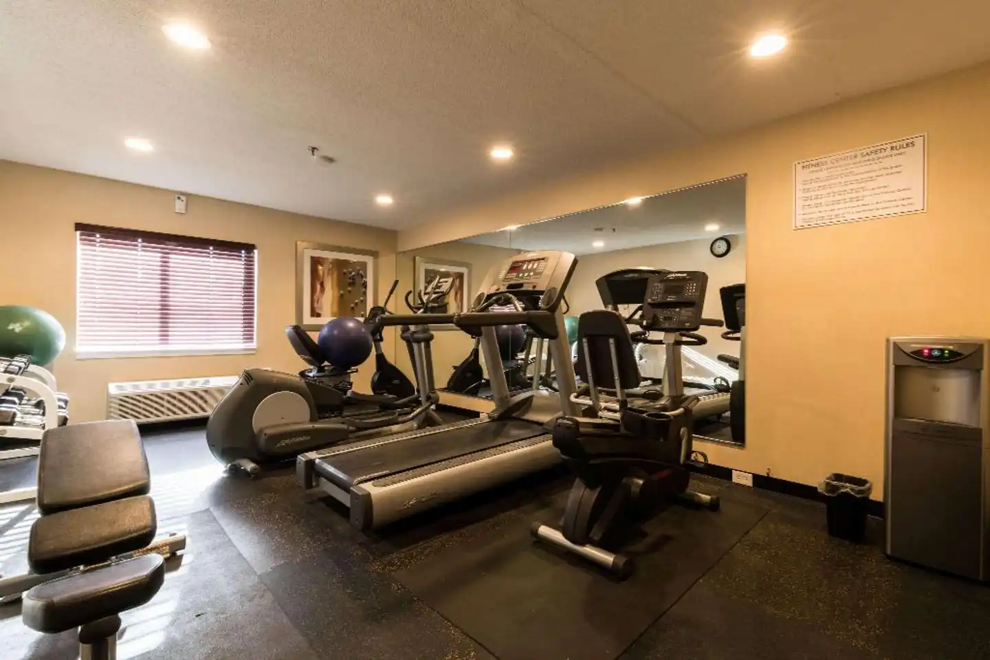 Baymont by Wyndham Detroit Airport/Romulus Sport und Entertainment