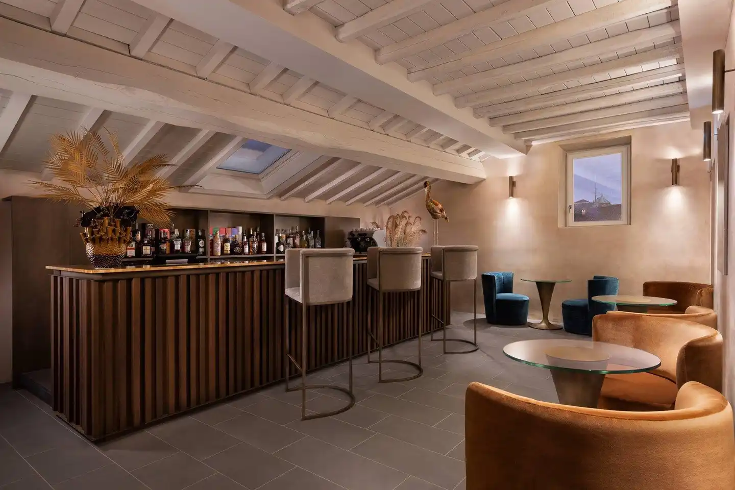 Grand Universe Lucca, Autograph Collection Bar