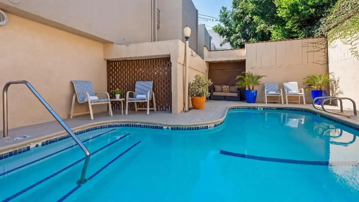 Best Western Royal Palace Inn & Suites Pool