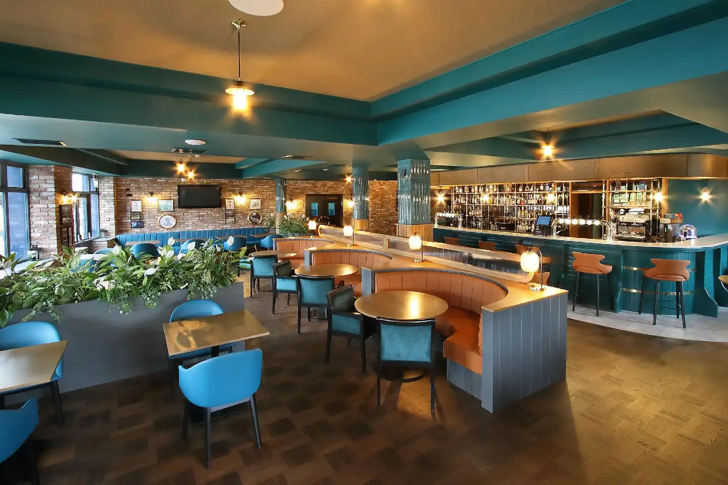 Waterford Marina Bar