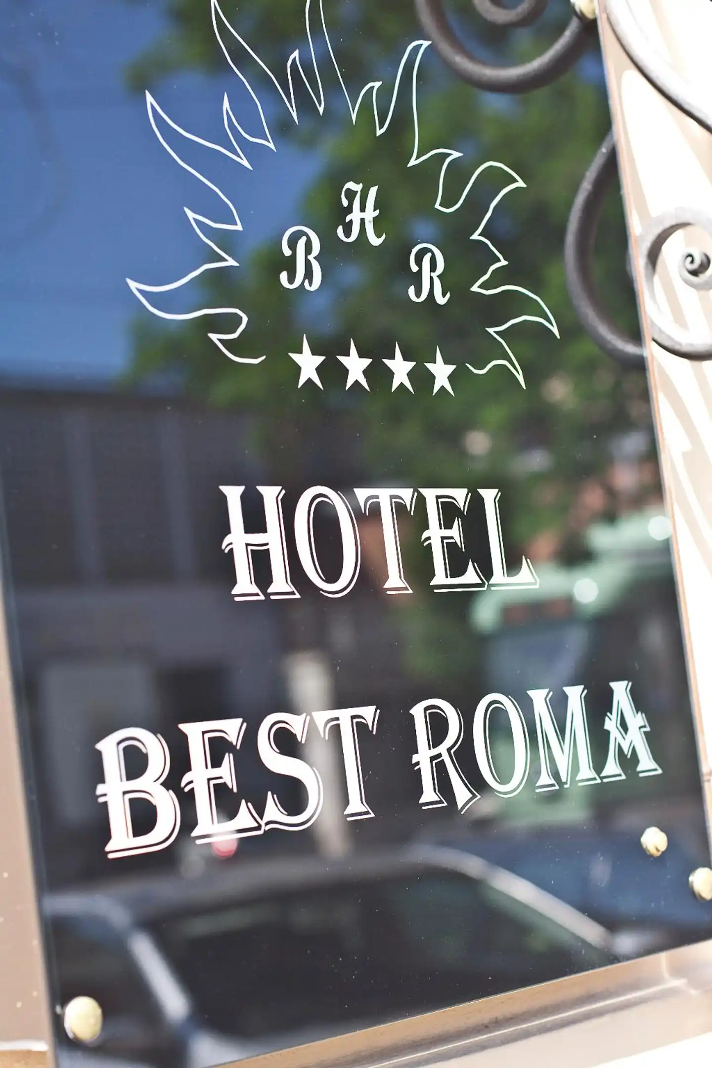 Best Roma Aussenansicht