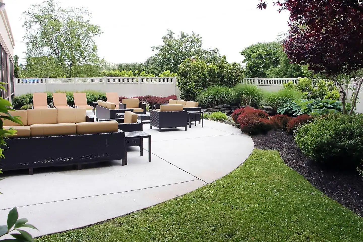 Courtyard by Marriott Lyndhurst Meadowlands Terrasse