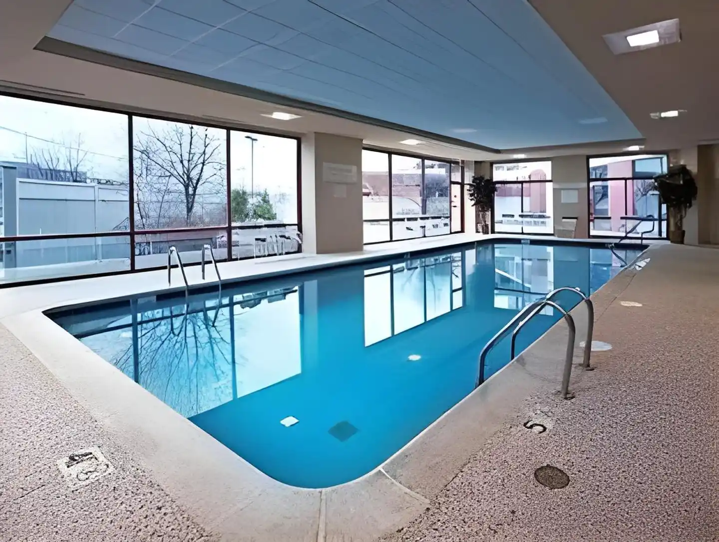 Courtyard by Marriott Lyndhurst Meadowlands Hallenbad
