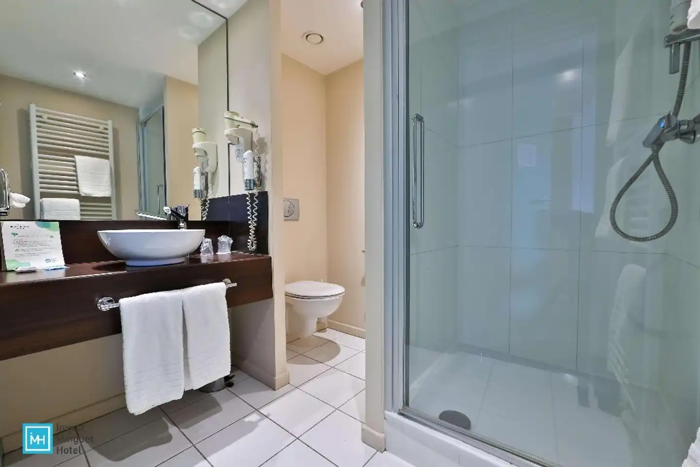 Husa De La Couronne Liege Badezimmer