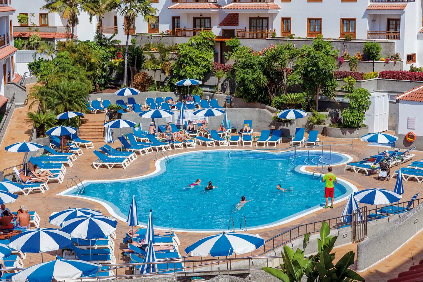 Apartamentos Casablanca Pool