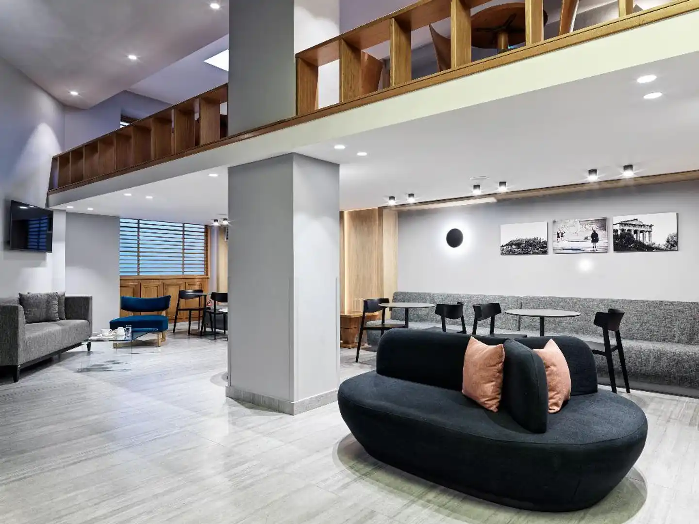 Achilleas Lobby